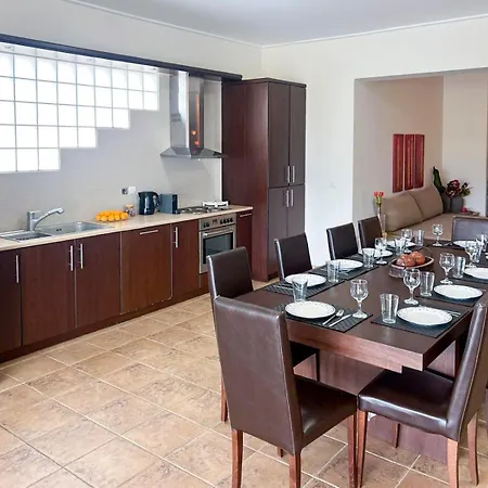 Cate אמרינתוס