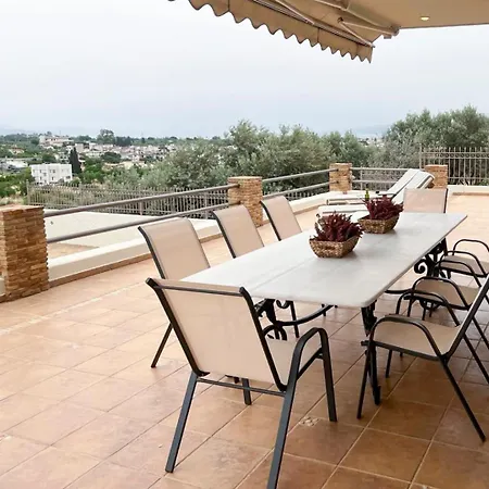 بيت للعطل Cate